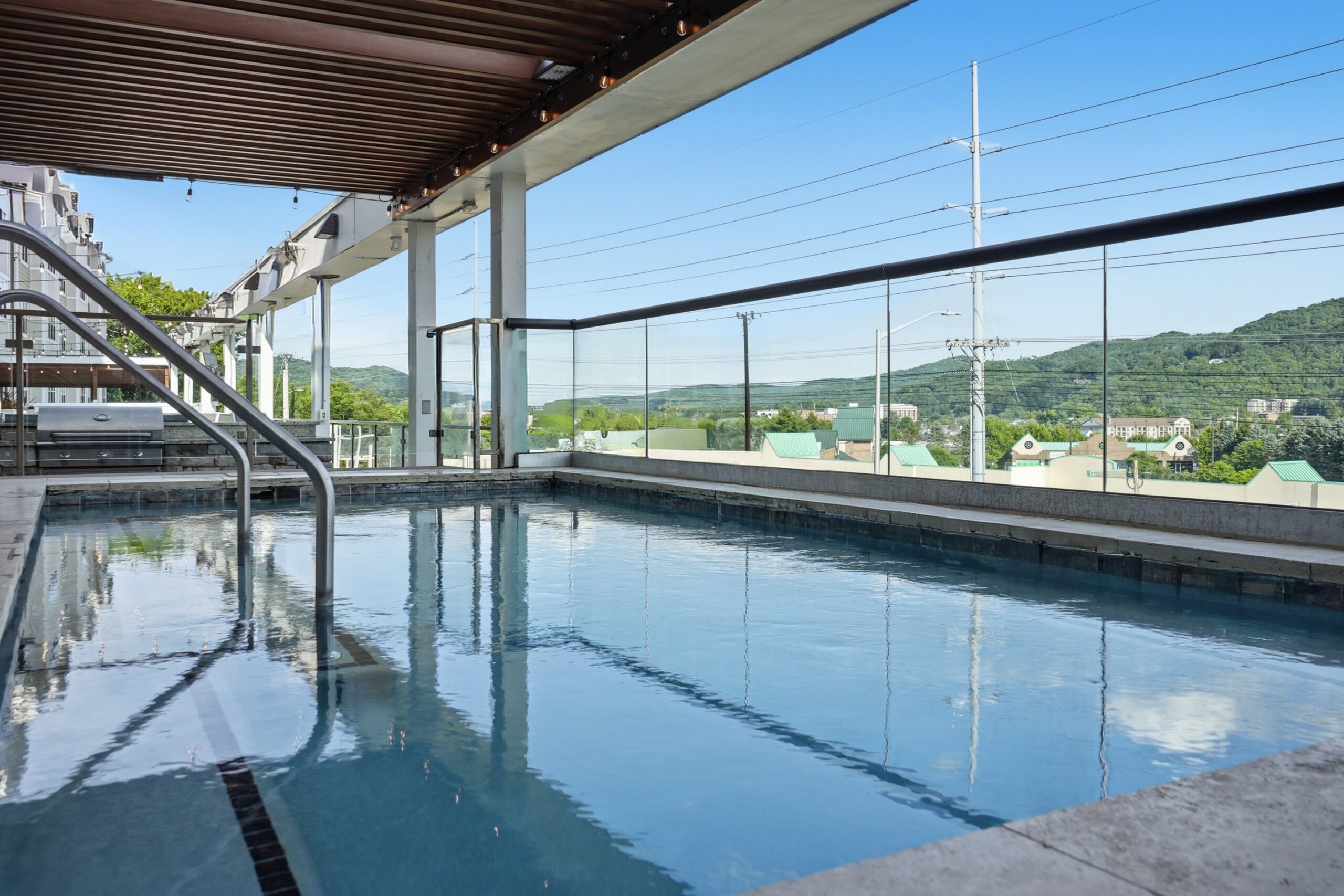 Resort style hot tub at The Finmore at 241 scaled